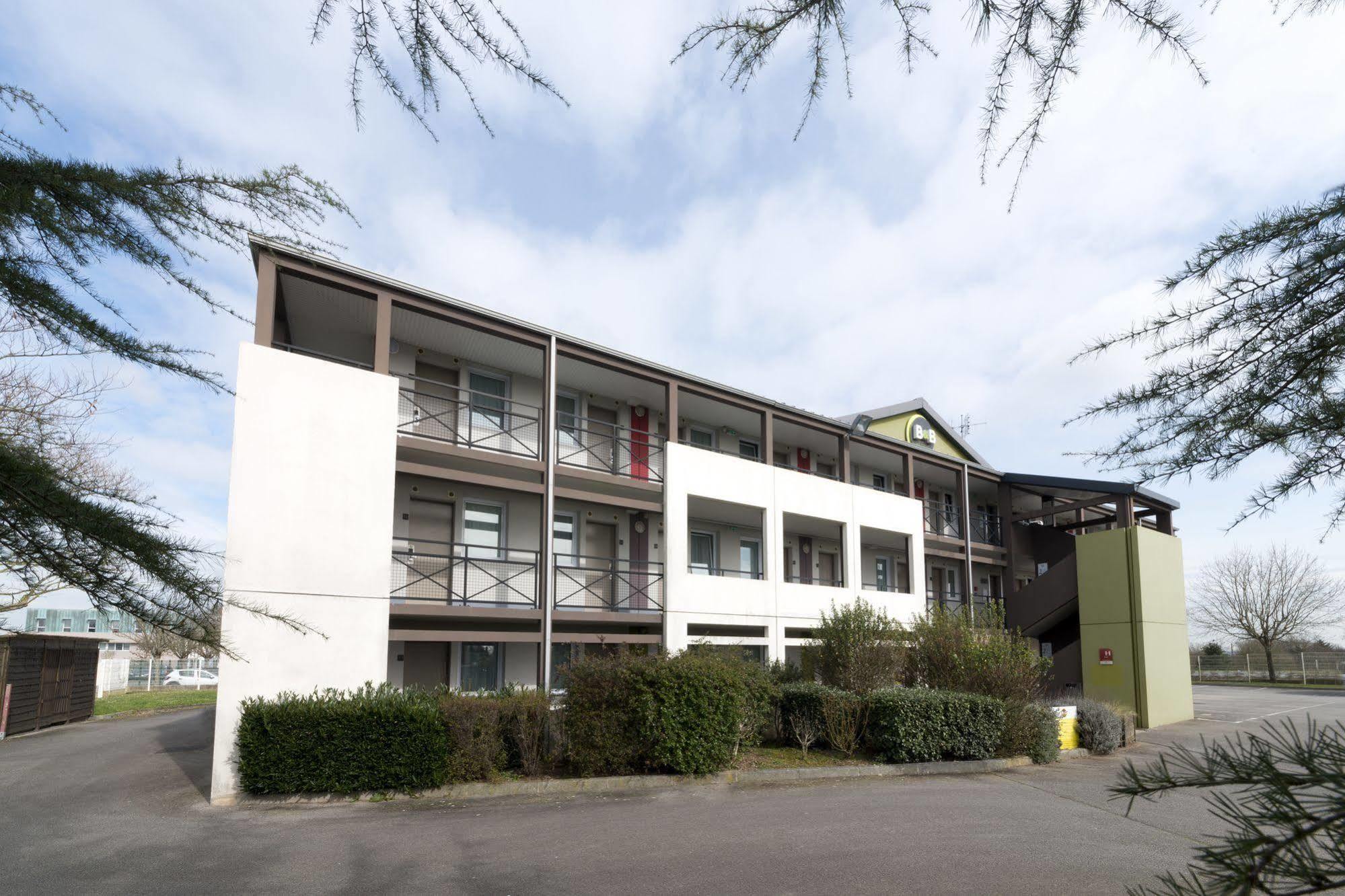 B&B HOTEL Nantes Parc Expos La Chapelle Exterior foto